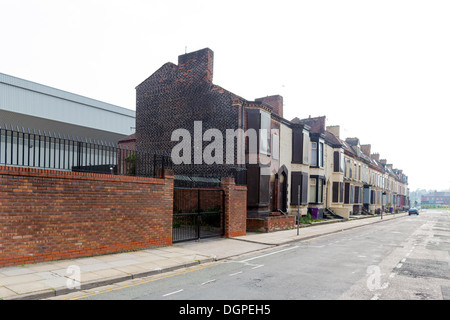 Strada Lothair siede dietro il Liverpool cavalletto principale. La strada è dovuto per i lavori di demolizione per ospitare il LFC riqualificazione dello stadio Foto Stock