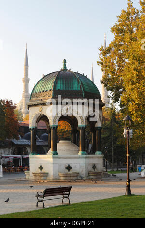 Fontana di tedesco nell'ippodromo o At Meydani Square, Istanbul, parte europea, Provincia di Istanbul, Turchia, lato europeo Foto Stock