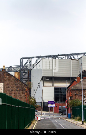 Liverpool FC il celebrato Kop fine. Anfield, Liverpool. La zona è oggetto di un controverso piano di riqualificazione. Foto Stock