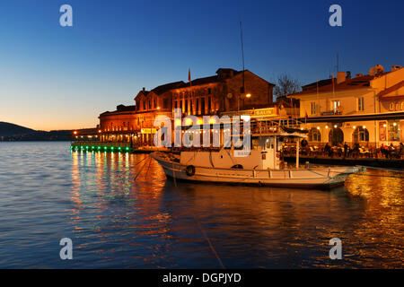 Porto di pesca, Ayvalik, Ägäisches Meer, Provinz Balikesir, Ägäis, Turchia Foto Stock