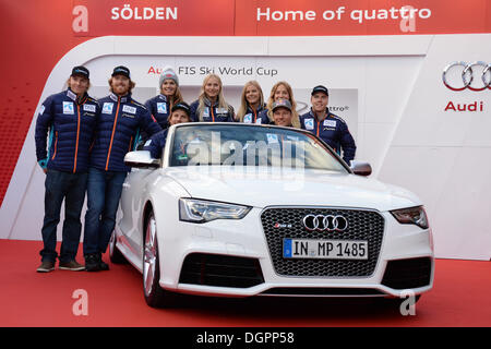 Soelden, Austria. 24 ott 2013. Team Norvegia durante l'Audi conferenza stampa prima della Coppa del Mondo di sci alpino gara di apertura il 21 ottobre 2013 in Soelden Austria, (foto di Mitchell Gunn/ESPA) Credito: Lo sport europeo Agenzia fotografica/Alamy Live News Foto Stock