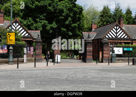 Glasgow Botanic Gardens, ingresso al parco pubblico su Queen Margaret Drive nel West End, Glasgow, Scozia, Regno Unito Foto Stock