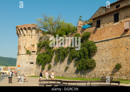 Le mura di San Gimignano Toscana Italia Foto Stock