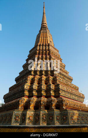 Il Wat Phra Kaew Tempio del Buddha di Smeraldo, Bangkok, Thailandia, Asia Foto Stock