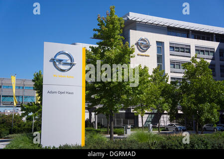 La Adam Opel Haus, sede dell'Adam Opel AG, Ruesselsheim, Hesse, PublicGround Foto Stock