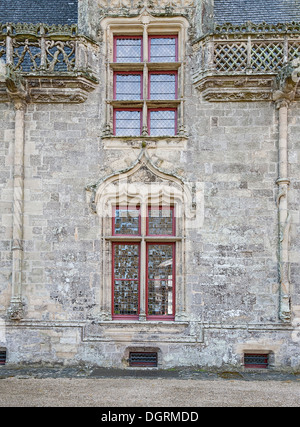 Vista del castello della città di Josselin in Bretagne, Francia Foto Stock