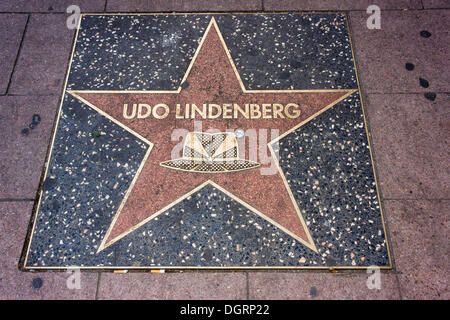 La stella di Hollywood per Udo Lindenberg sulla Reeperbahn, St.Pauli, Hamburg, Amburgo, Germania Foto Stock