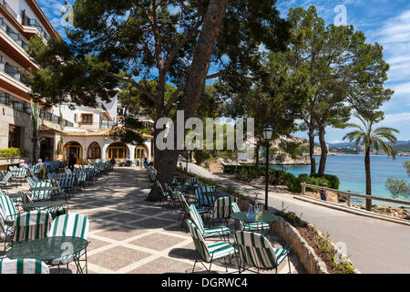 Vista da Cala Fornells Hotel sulla baia di Cala Fornells, Maiorca, isole Baleari, Spagna, Europa Foto Stock