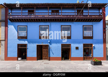 Antica casa signorile sulla Plaza de la concezione nel centro storico della città vecchia di San Cristóbal de La Laguna, San Cristóbal de La Laguna Foto Stock