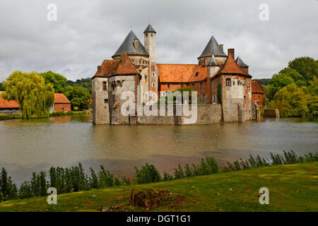 Château de Olhain, moated castle, Olhain, Bruay-La Buissiere, Via Francigena, Pas-de-Calais dipartimento Foto Stock
