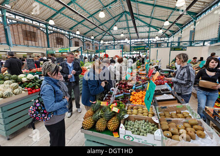 Market Hall di Châlons-en-Champagne, al mercato del sabato, Via Francigena, dipartimento della Marne, regione Champagne-Ardenne, Francia Foto Stock