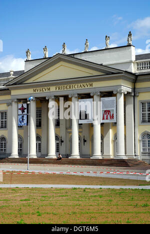 Galleria d'arte, Museo Fridericianum, Friedrichsplatz Square, Kassel, Hesse Foto Stock