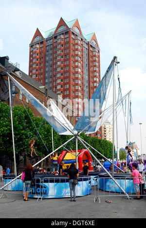 Architettura moderna e divertimenti lungo la Binnenrotte, residence Torre Statendam, Rotterdam, Zuid-Holland, South-Holland Foto Stock