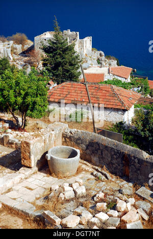 Il villaggio di Kale, Kalekoey o Simena, Baia di Kekova, Lycian coast, Provincia di Antalya, Mediterraneo, Turchia, Eurasia Foto Stock