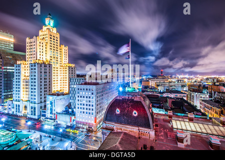 Providence, Rhode Island downtown cityscape visto da dietro il municipio. Foto Stock