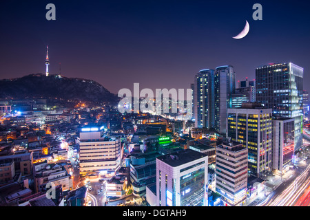 Seoul, Corea del Sud con il Monte Namsan. Foto Stock