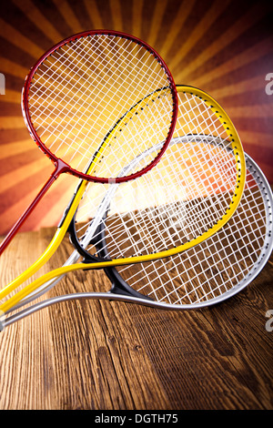 Campi da tennis e badminton racchette Foto Stock