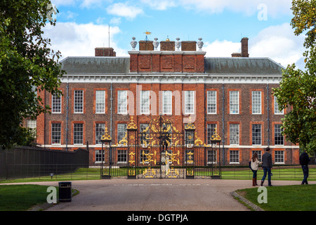 Kensington Palace e Kensington Palace Gates Foto Stock