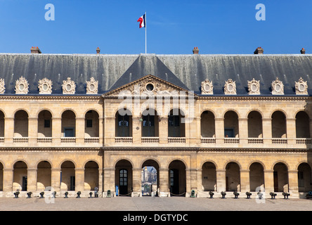 Cortile di Les Invalides, Parigi Foto Stock