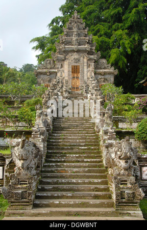 L Induismo Balinese, santuario, lunghe scale, torre di tempio, Pura Kehen temple, Bali, Indonesia, Asia sud-orientale, Asia Foto Stock