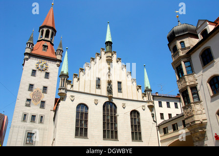 Tardo gotico, Vecchio Municipio e Torre Talburgtor, oriel, il centro storico di Monaco di Baviera Baviera superiore Foto Stock