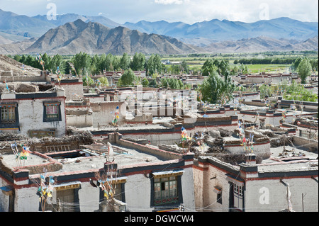 Vista del quartiere storico, case con tetti piani, Gyantse, Himalaya gamma, nel Tibet Centrale, Ue-Tsang, regione autonoma del Tibet Foto Stock