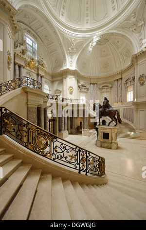 Berlino. Germania. Hall di entrata del Bode Museum. Foto Stock