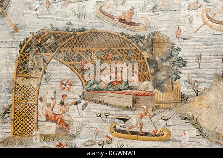 Antichità romana, mosaico raffigurante il fiume Nilo, Barberini mosaico, scena di bere spree in una pergola con gente seduta Foto Stock