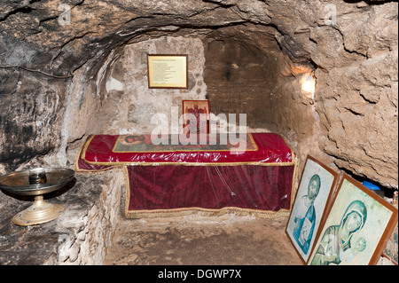 Cattedrale greco-ortodossa, tomba, cripta, tomba di San Barnaba sotto la chiesa di sepoltura, San Barnabas-Kloster, bei salumi Foto Stock