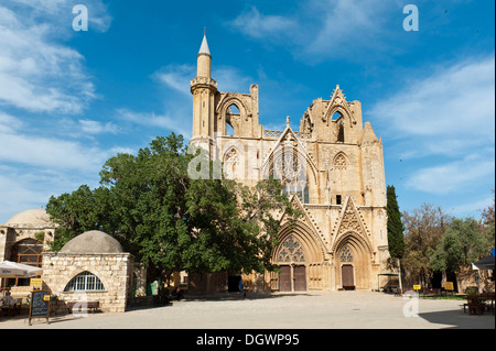 Lala Mustafa Pasha moschea, ex San Nikolaos Cattedrale, il centro storico, Famagosta, Gazimagusa, Ammochostos Foto Stock