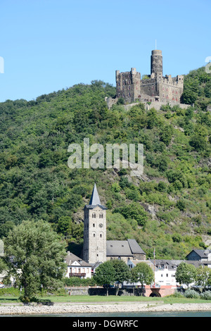 Mouse sopra il castello di Wellmich, Germania Foto Stock