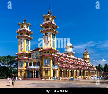 Cao Dai Temple, Caodaiism, Tay Ninh, Südvietnam, Vietnam Foto Stock