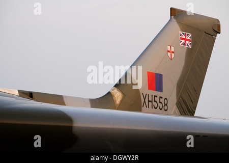 Taliplane dell'ultimo navigabilità bombardiere Vulcan, xh558, a RAF Waddington Airshow 2013 Foto Stock