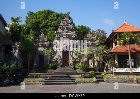 Il Puri Lukisan Museum Ubud Bali Indonesia asia arte mostre artistiche presenta mostrano i turisti attrazione attrarre centro culturale Foto Stock