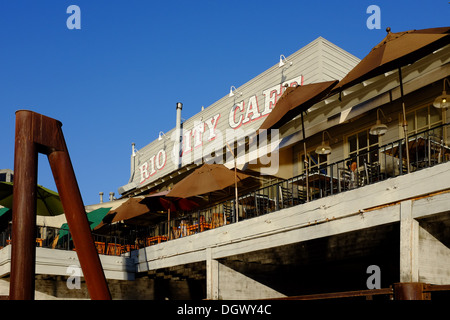 Il Rio City Café sul fiume Sacramento nella Old Sacramento State Historic Park, California Foto Stock