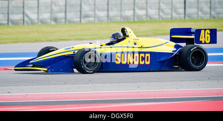 Austin, Texas, Stati Uniti d'America. 26 ott 2013. Ottobre 26, 2013: SVRA gruppo 9 presso l'U.S. Vintage Racing campionato nazionale presso il circuito delle Americhe, Austin, TX. © csm/Alamy Live News Foto Stock