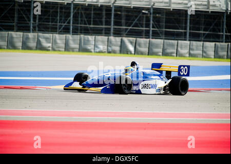 Austin, Texas, Stati Uniti d'America. 26 ott 2013. Ottobre 26, 2013: SVRA gruppo 9 presso l'U.S. Vintage Racing campionato nazionale presso il circuito delle Americhe, Austin, TX. © csm/Alamy Live News Foto Stock
