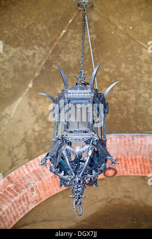 Ferro Antico lanterna in Siena, Italia Foto Stock