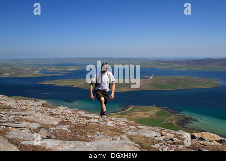 Escursionismo su Ward Hill, Isola di Hoy, Orkney Foto Stock