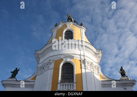 Vista frontale, chiesa abbaziale di San Giorgio, Ochsenhausen, Landkreis Biberach distretto, Baden-Wuerttemberg Foto Stock