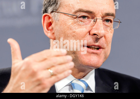 Norbert Reithofer, CEO di BMW AG, in Passau, Bavaria Foto Stock