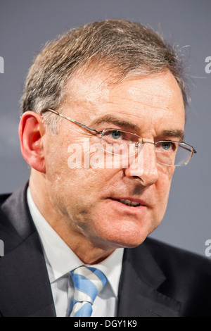 Norbert Reithofer, CEO di BMW AG, in Passau, Bavaria Foto Stock