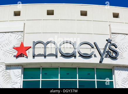 Ingresso al magazzino Macy's presso il Florida Mall, Orlando, Florida centrale, STATI UNITI D'AMERICA Foto Stock