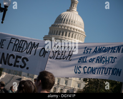 Interrompere la visione di noi: Rally contro la NSA sorveglianza di massa. ©Ann poco Foto Stock