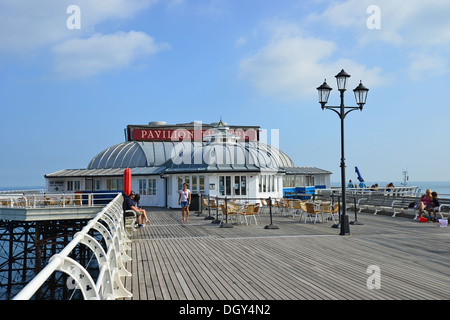 Cromer Pier e Cromer, Norfolk, Inghilterra, Regno Unito Inghilterra, Regno Unito Foto Stock