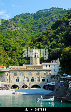 Abbazia di San Fruttuoso di Capodimonte, Camogli, Riviera, Liguria, Italia, Europa Foto Stock