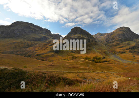 I contrafforti di Bidean nam Bian, Glencoe Highlands scozzesi, Scotland, Regno Unito, Europa Foto Stock