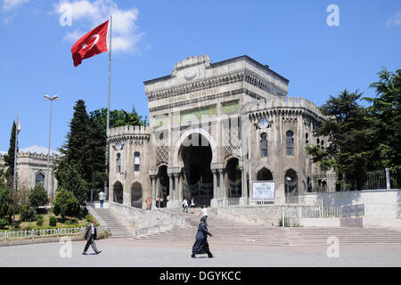 Porta dell'università, beyazit meydani, beyazit square, città vecchia, istanbul, Turchia, europa Foto Stock