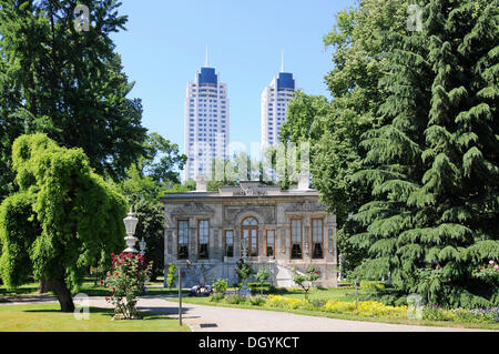 Edifici ad alta corte, Pavilion, parco, ihlamur pavilion, istanbul, Turchia, europa Foto Stock