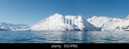 Harriman ghiacciaio sul lato sinistro e sul ghiacciaio a sorpresa sulla destra, in corrispondenza della testa di Harriman Fjord, Chugach Mountains Foto Stock